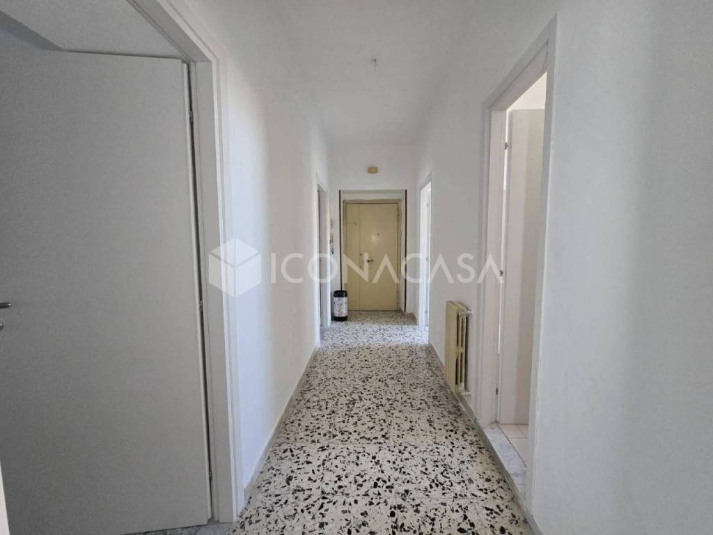 appartamento in vendita a Caserta in zona Acquaviva