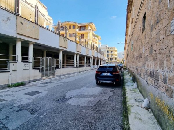 appartamento in vendita a Caserta in zona Acquaviva