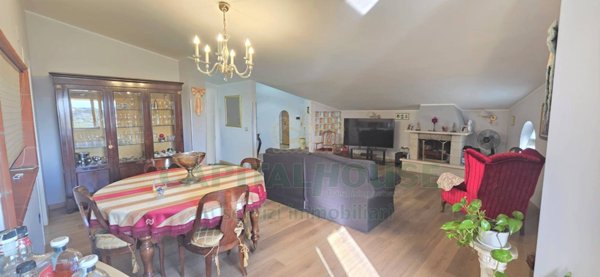 appartamento in vendita a Caserta in zona Acquaviva