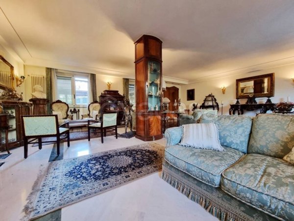 casa indipendente in vendita a Caserta