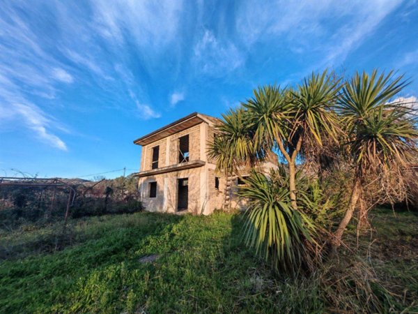 terreno agricolo in vendita a Caserta in zona San Clemente