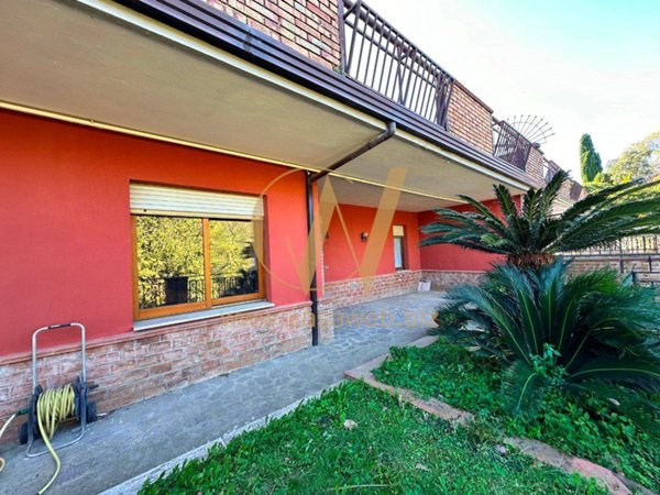 casa indipendente in vendita a Caserta in zona Casola