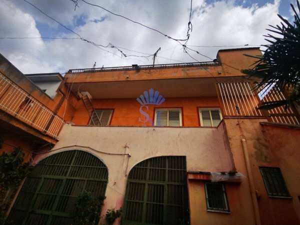 casa indipendente in vendita a Caserta in zona Casola