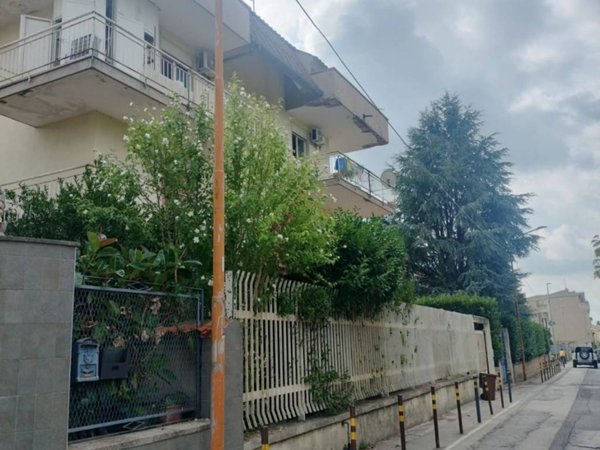 appartamento in vendita a Caserta in zona Falciano