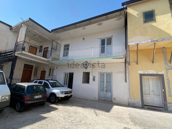 casa semindipendente in vendita a Caserta in zona Puccianiello