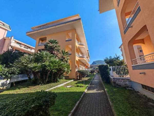 appartamento in vendita a Caserta
