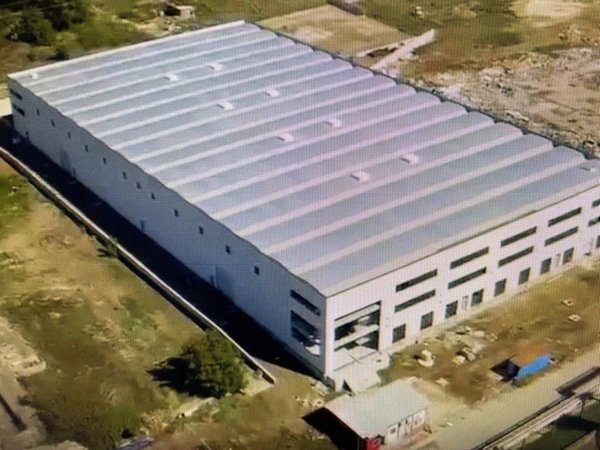 locale commerciale in vendita a Caserta