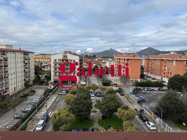 appartamento in vendita a Caserta in zona Falciano
