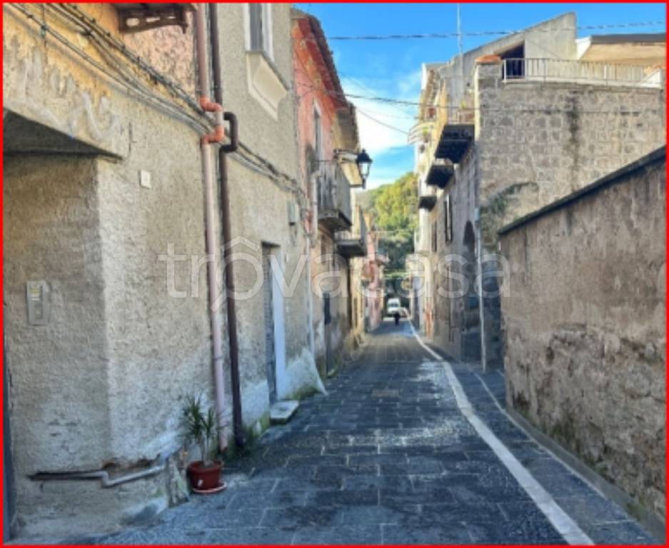 appartamento in vendita a Caserta in zona Puccianiello