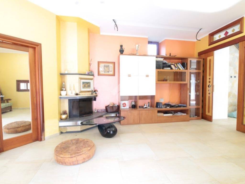casa indipendente in vendita a Caserta