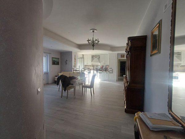 appartamento in vendita a Caserta in zona Acquaviva