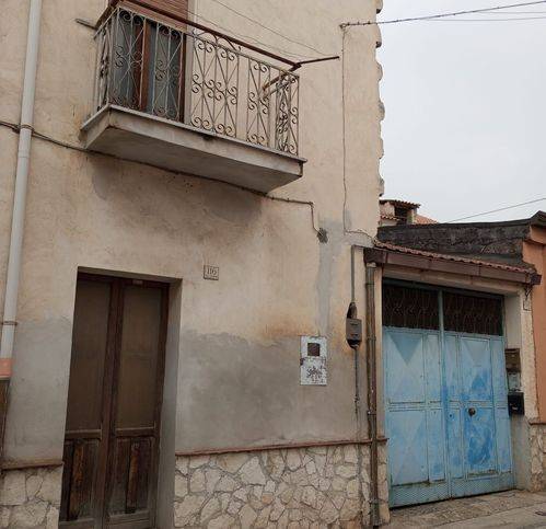 casa indipendente in vendita a Caserta in zona San Clemente