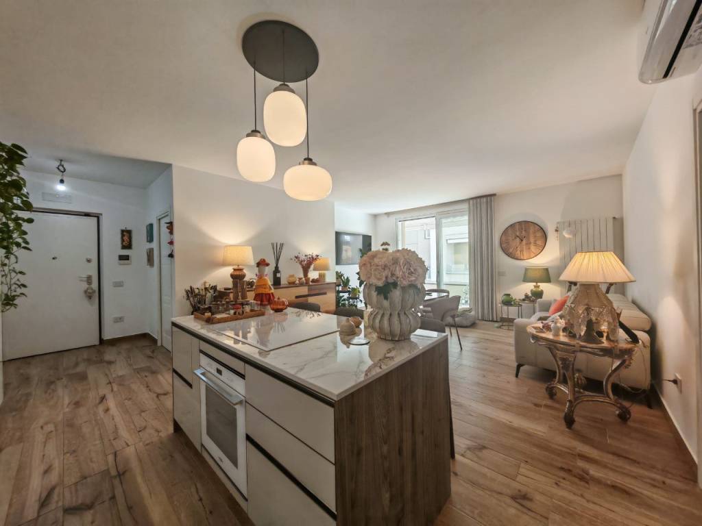 appartamento in vendita a Caserta in zona Acquaviva