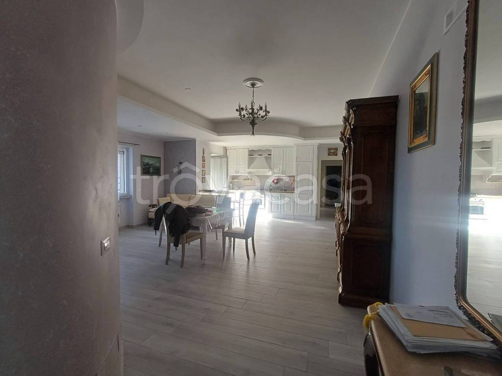 appartamento in vendita a Caserta in zona Acquaviva