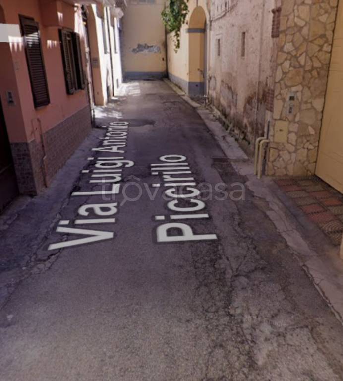 ufficio in vendita a Caserta in zona Puccianiello