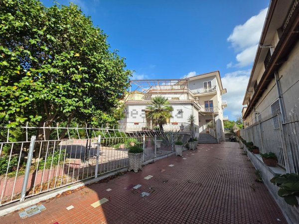 appartamento in vendita a Caserta in zona San Leucio