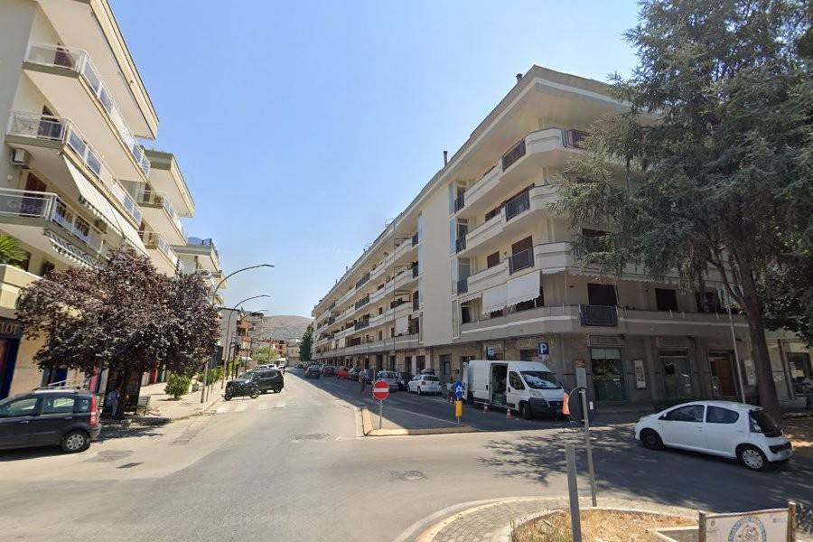 casa indipendente in vendita a Caserta