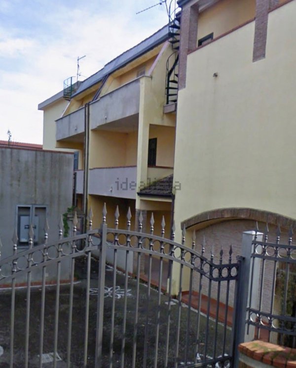 casa indipendente in vendita a Caserta in zona Casertavecchia