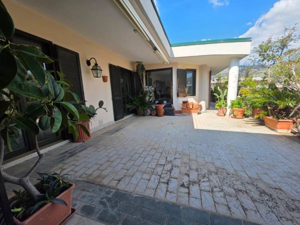 appartamento in vendita a Caserta in zona Casertavecchia