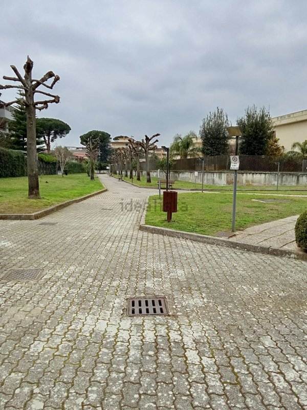 appartamento in vendita a Caserta in zona Falciano