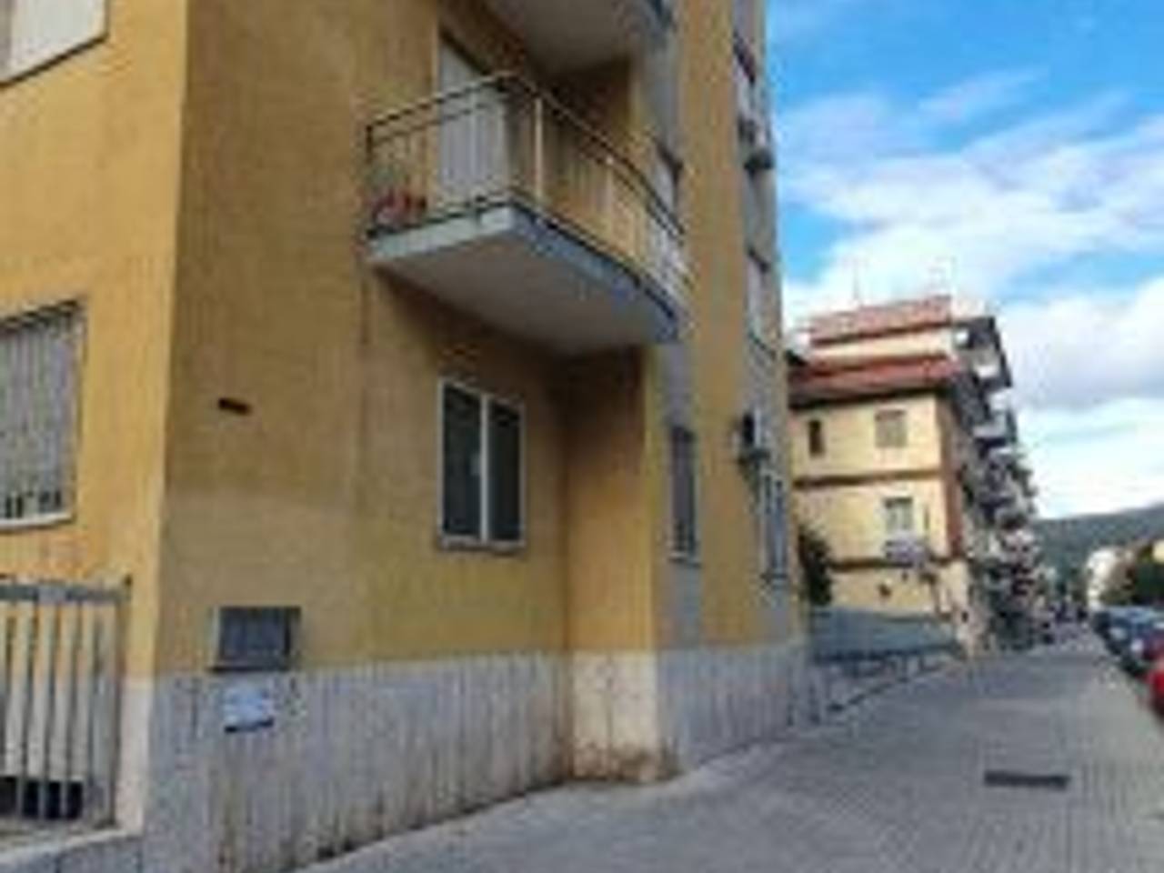 appartamento in vendita a Caserta in zona Acquaviva