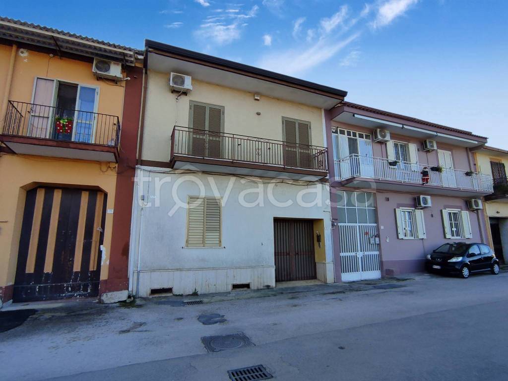 appartamento in vendita a Caserta in zona Acquaviva