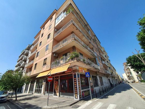 locale di sgombero in vendita a Caserta in zona Acquaviva