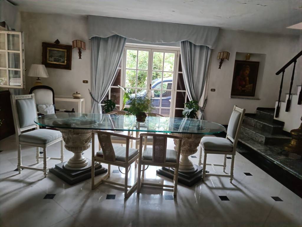 casa indipendente in vendita a Caserta