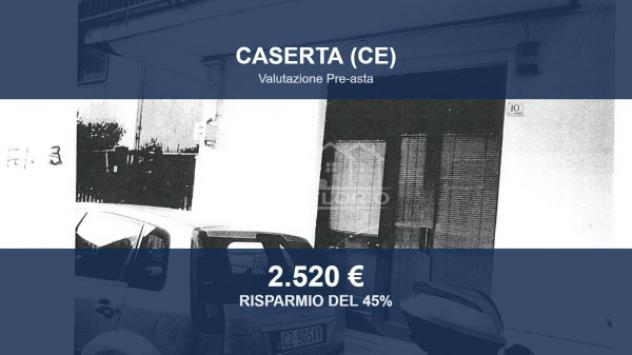 locale commerciale in vendita a Caserta