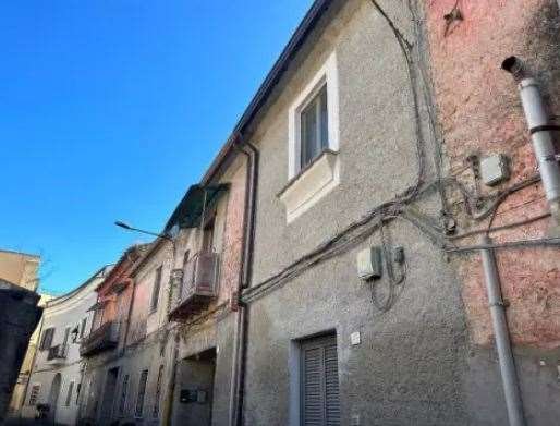 casa indipendente in vendita a Caserta