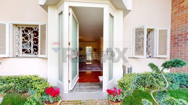 casa indipendente in vendita a Caserta in zona San Leucio