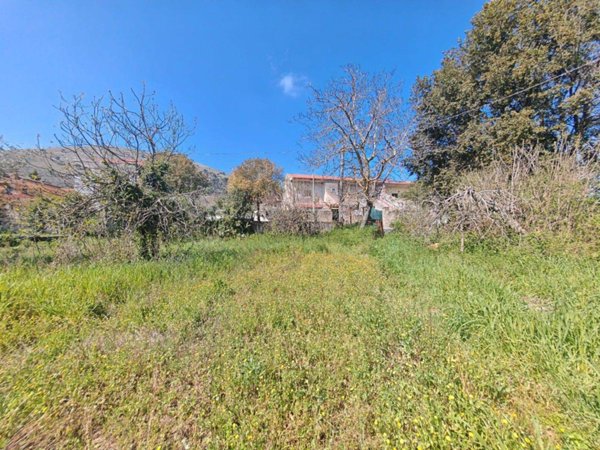 terreno edificabile in vendita a Caserta in zona Casola