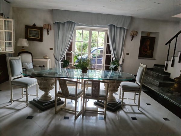 casa indipendente in vendita a Caserta