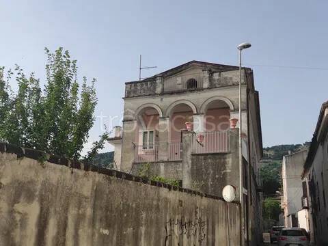 casa indipendente in vendita a Caserta in zona Mezzano