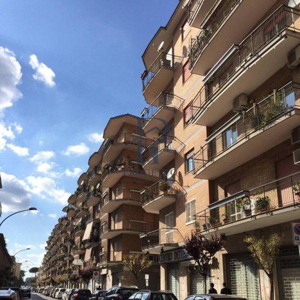 appartamento in vendita a Caserta in zona Acquaviva