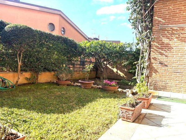 casa indipendente in vendita a Caserta