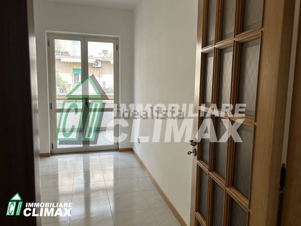 appartamento in vendita a Caserta in zona Acquaviva