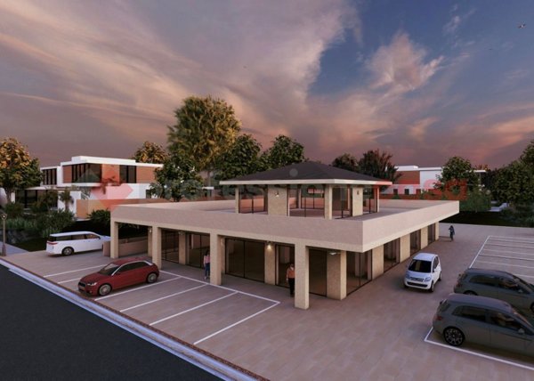 negozio in vendita a Caserta