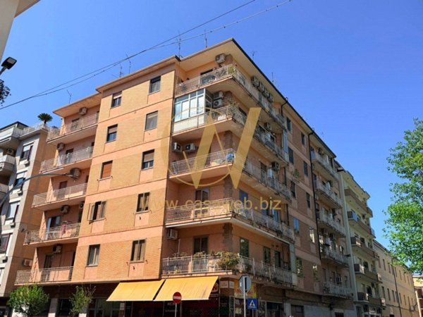 appartamento in vendita a Caserta in zona Acquaviva