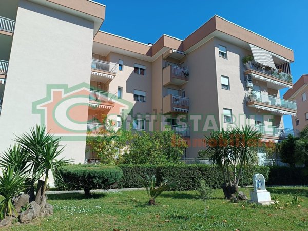 appartamento in vendita a Caserta in zona Acquaviva