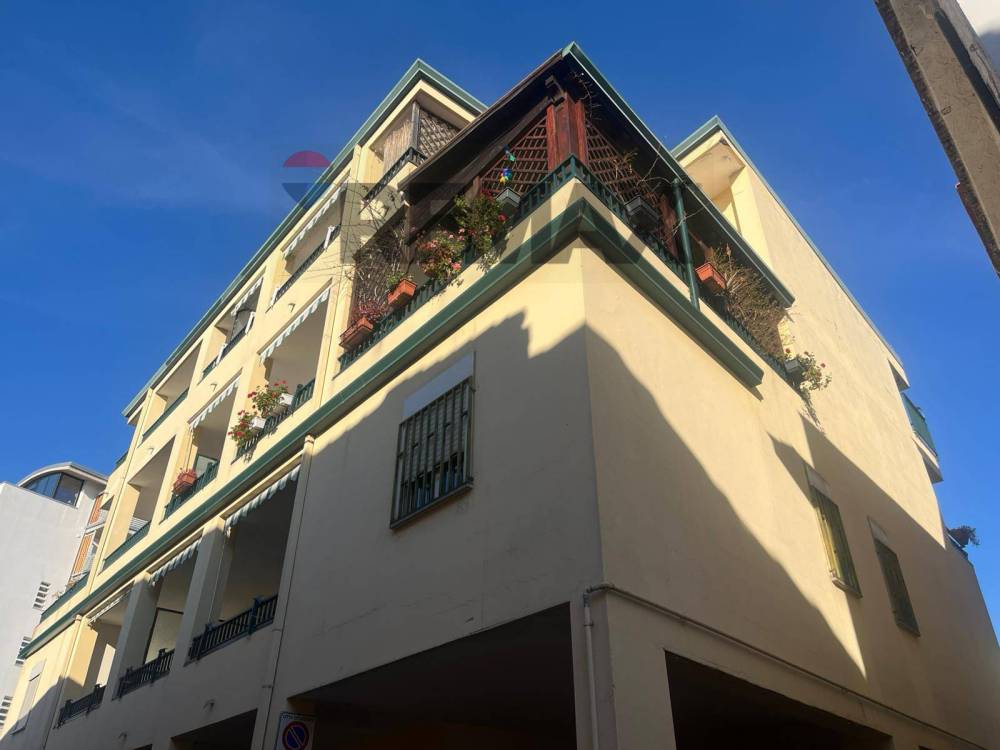 casa indipendente in vendita a Caserta in zona Falciano