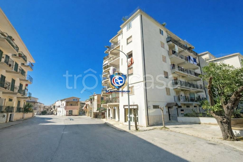 appartamento in vendita a Caserta in zona Falciano