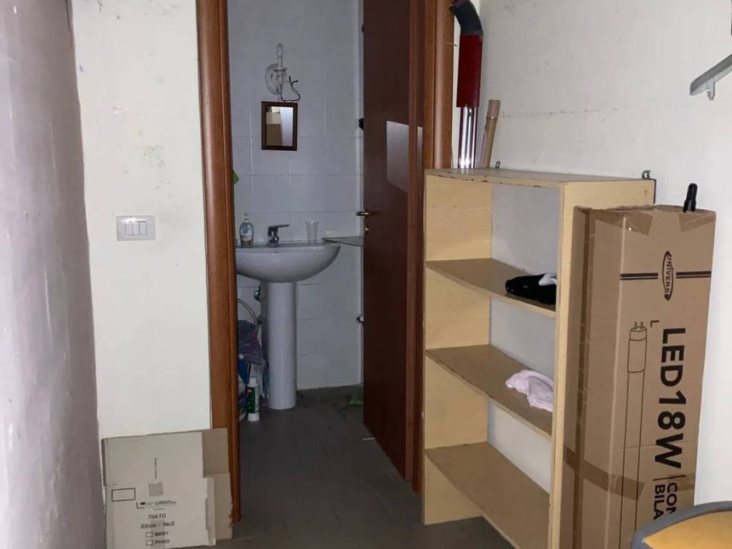 negozio in vendita a Caserta