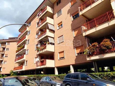 appartamento in vendita a Caserta in zona Acquaviva