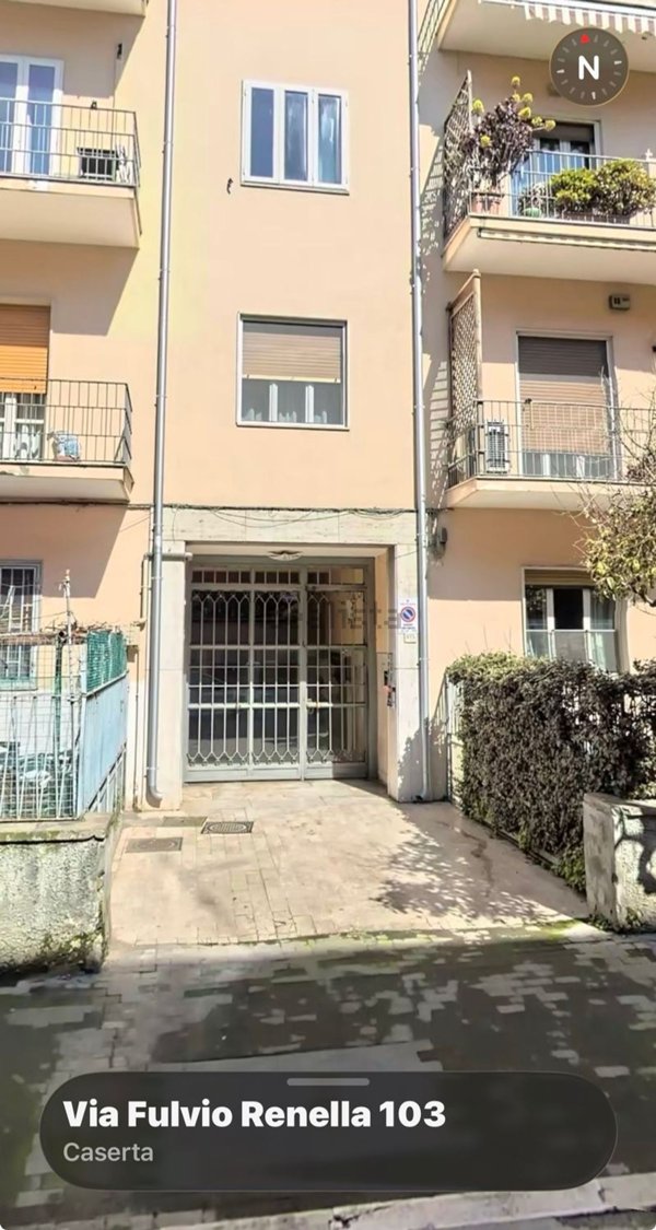 appartamento in vendita a Caserta in zona Acquaviva