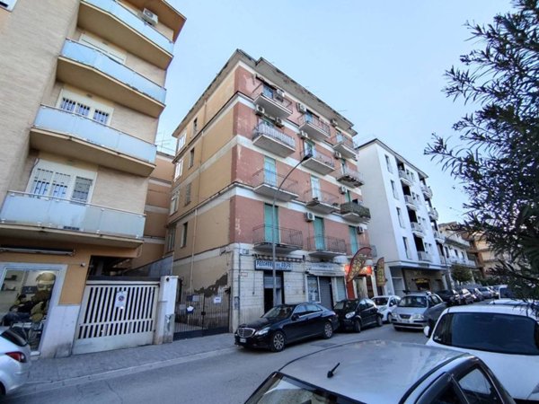 appartamento in vendita a Caserta in zona Acquaviva