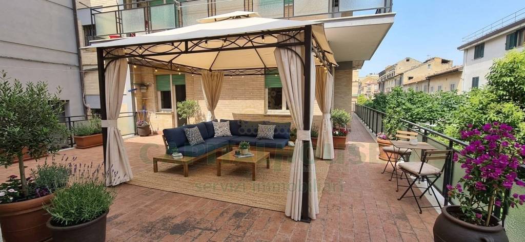 appartamento in vendita a Caserta in zona Acquaviva