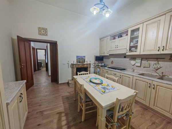 casa semindipendente in vendita a Caserta in zona Sommana
