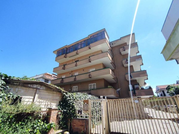 appartamento in vendita a Caserta in zona Acquaviva
