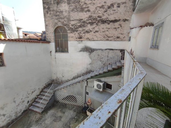 appartamento in vendita a Caserta in zona Briano